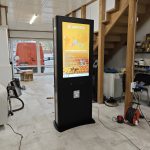 info-kiosk-giant-apivita